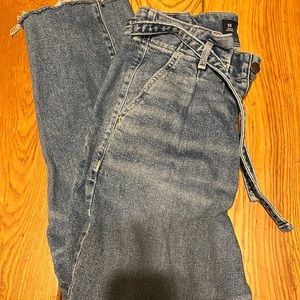Ultra High Rise Mom Jean